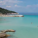 Makryammos Hotel