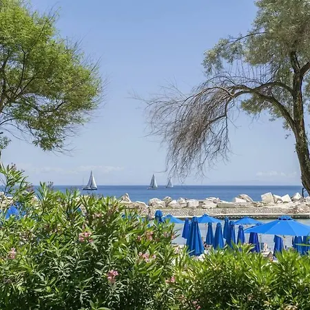 Hotel Makryammos 5*